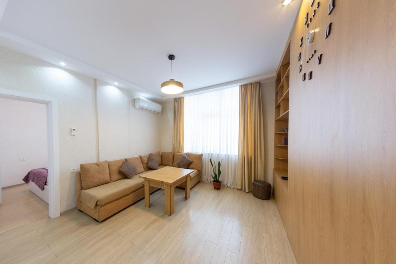 5 Apartment In One Boulding - Near Stadium Batumi Exteriér fotografie
