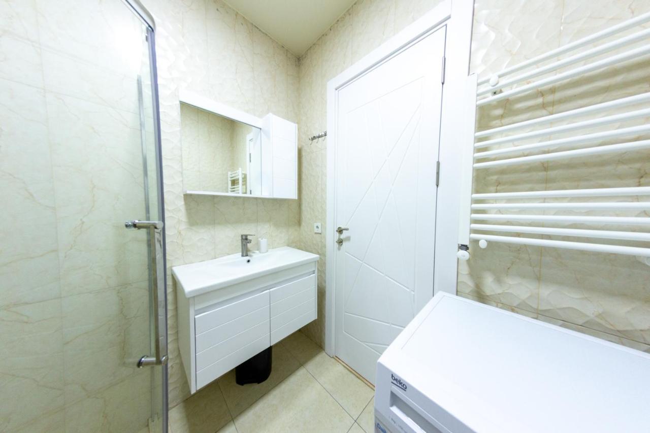 5 Apartment In One Boulding - Near Stadium Batumi Exteriér fotografie