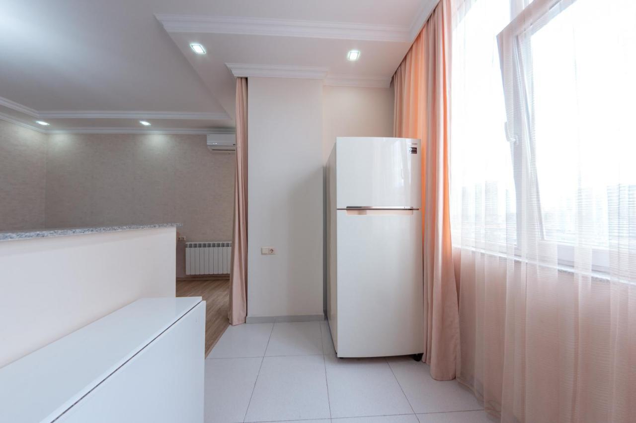 5 Apartment In One Boulding - Near Stadium Batumi Exteriér fotografie